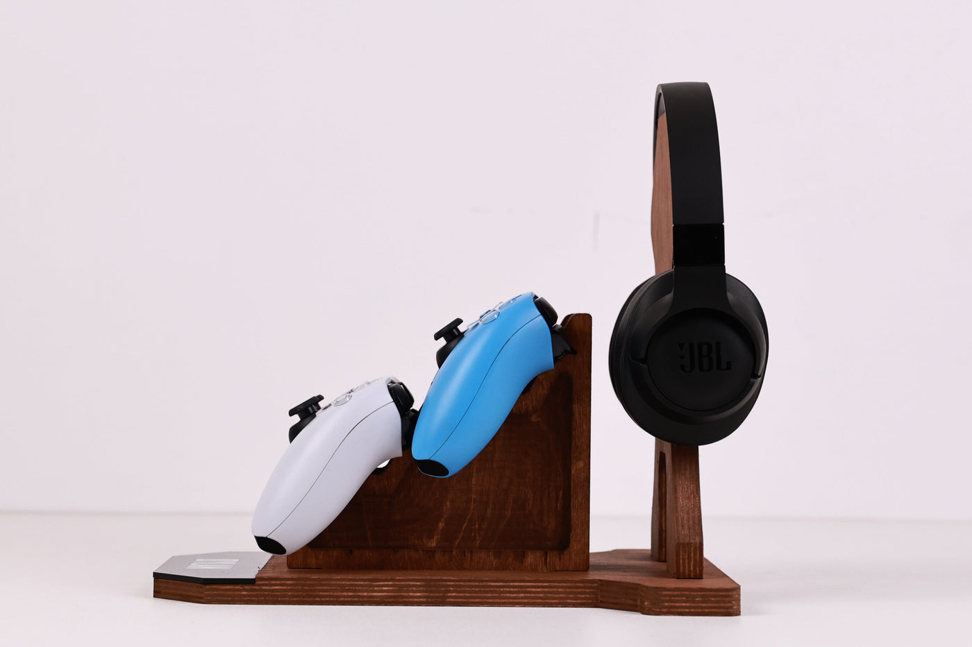 Personalizable PS5 and Xbox Controller and Headset Stand